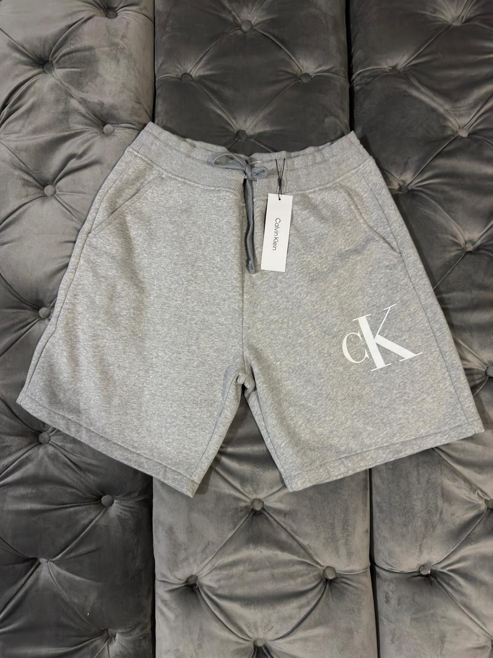 Short Calvin Klein